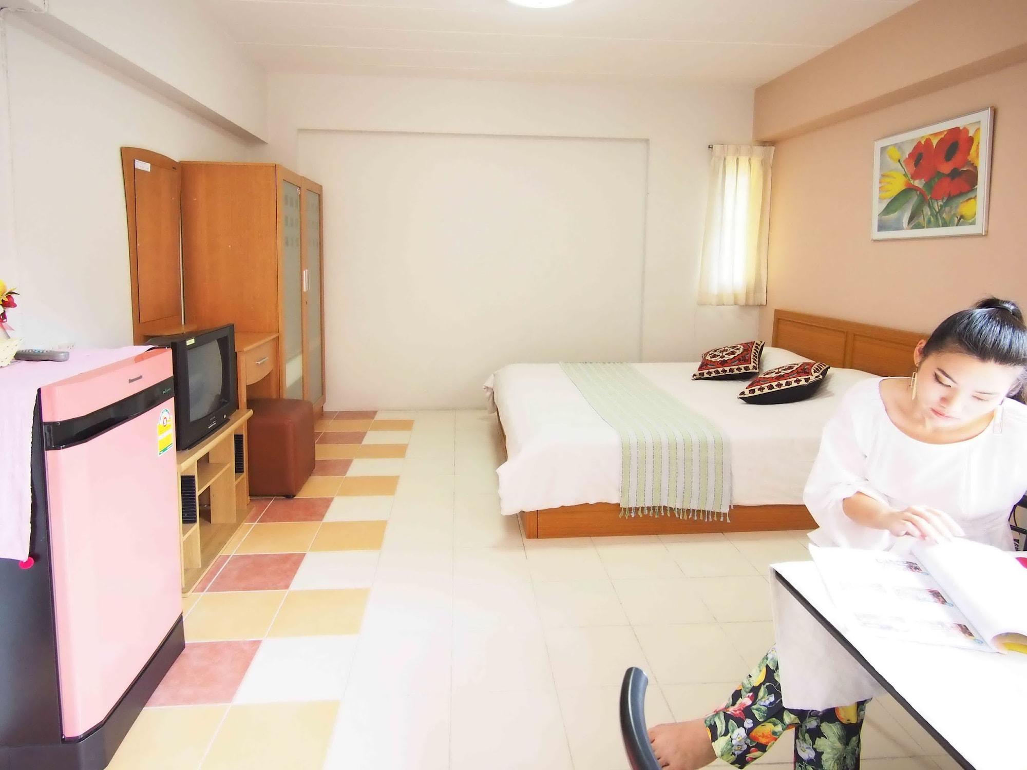 Thanapa Mansion Bangkok Ngoại thất bức ảnh