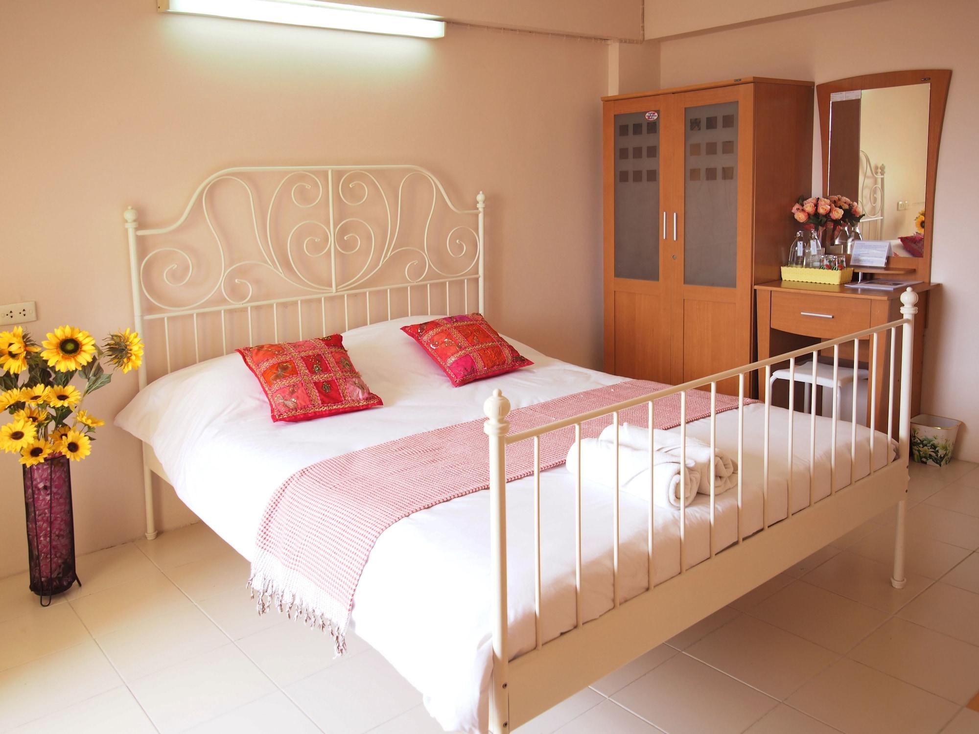 Thanapa Mansion Bangkok Ngoại thất bức ảnh