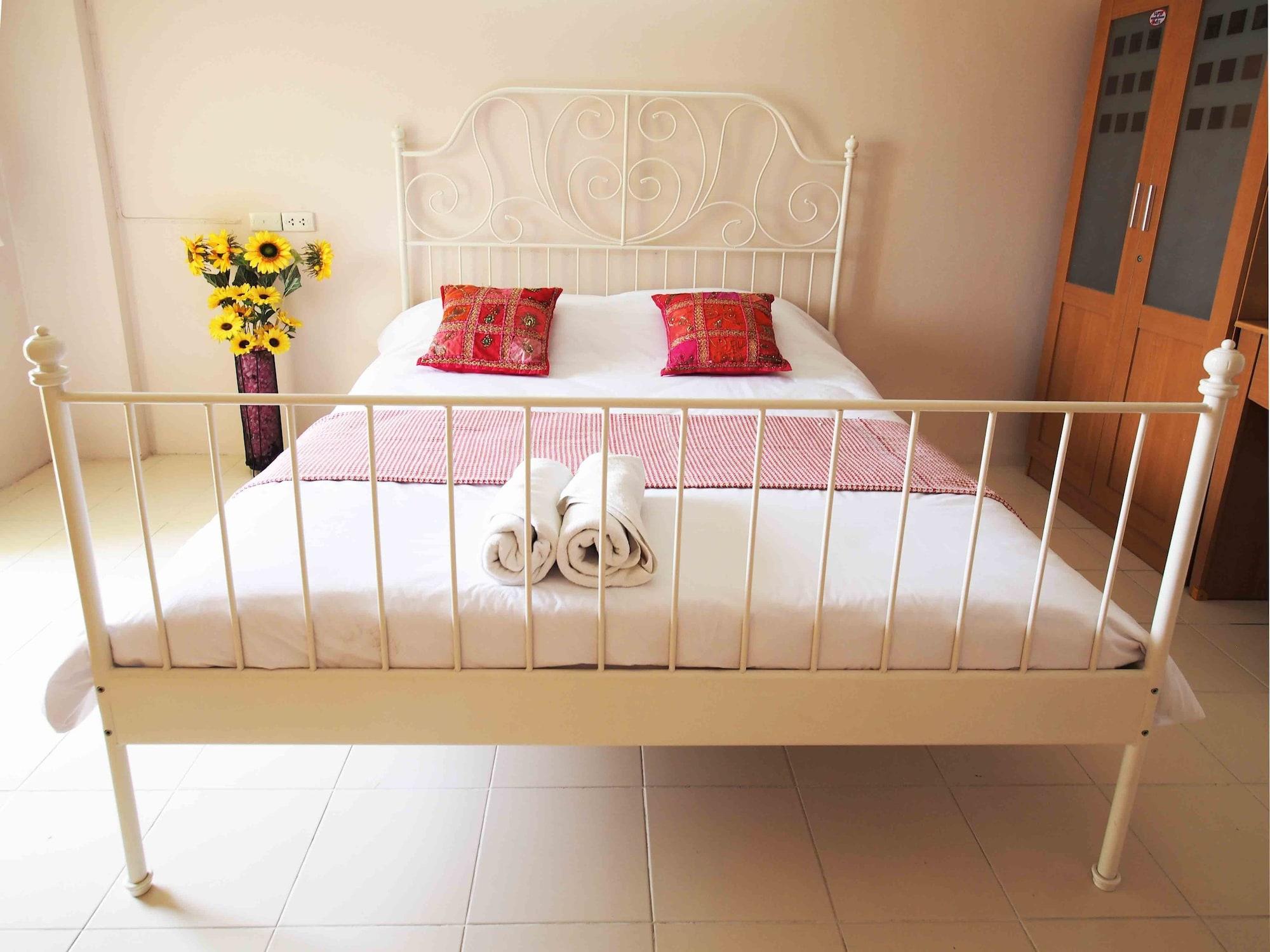 Thanapa Mansion Bangkok Ngoại thất bức ảnh