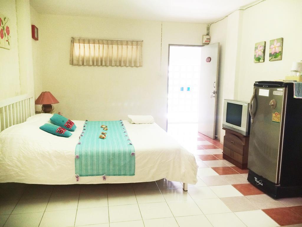 Thanapa Mansion Bangkok Ngoại thất bức ảnh