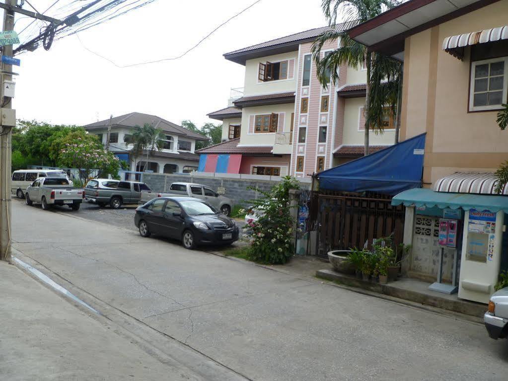 Thanapa Mansion Bangkok Ngoại thất bức ảnh